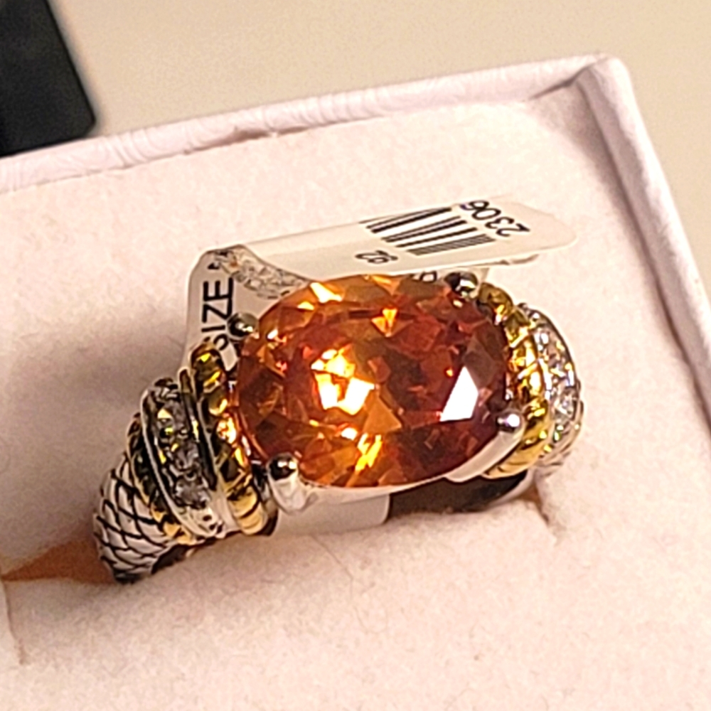 🎁 Azotic Topaz Ring